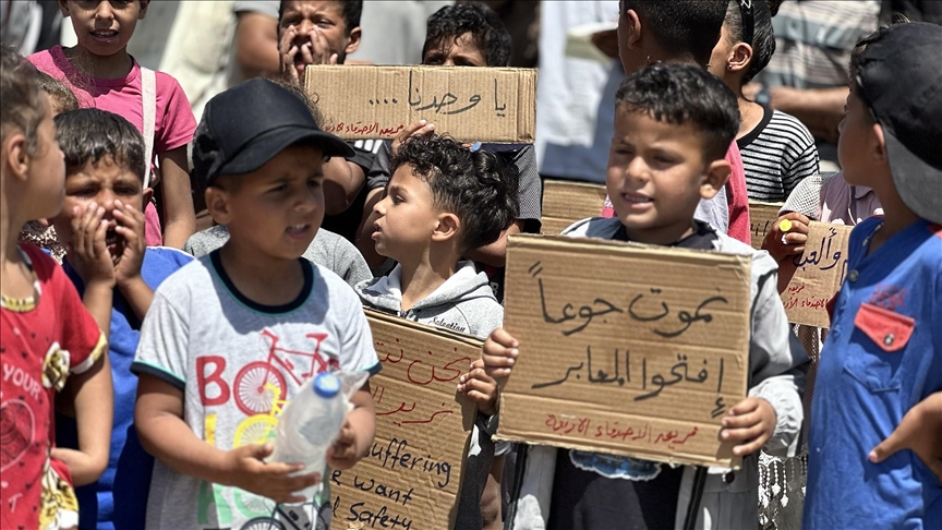 الاحتلال يغتال خلية اطفال متخفية بملابس العيد كانت تخطط لشراء ألعاب